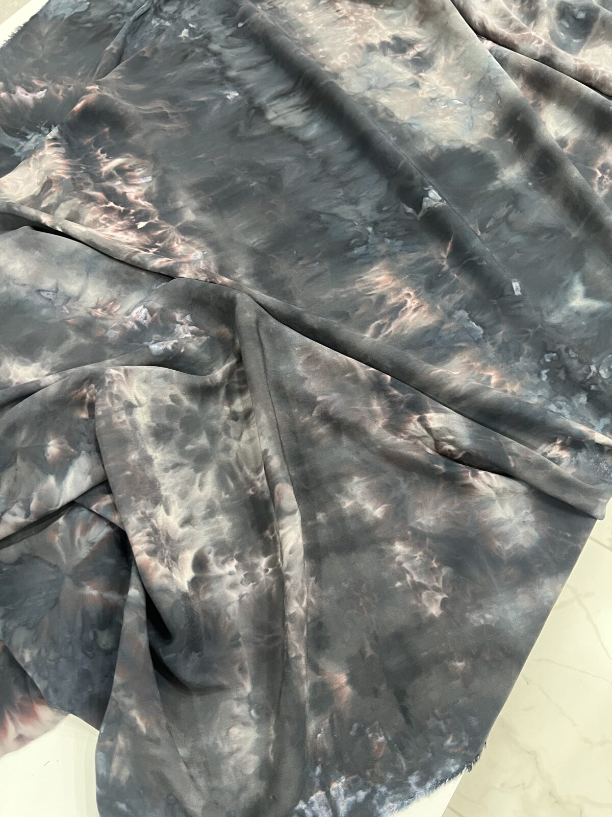Queen Krep Batik - Görsel 2