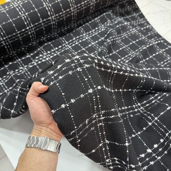 Sim Siyah Kelebek Şanel